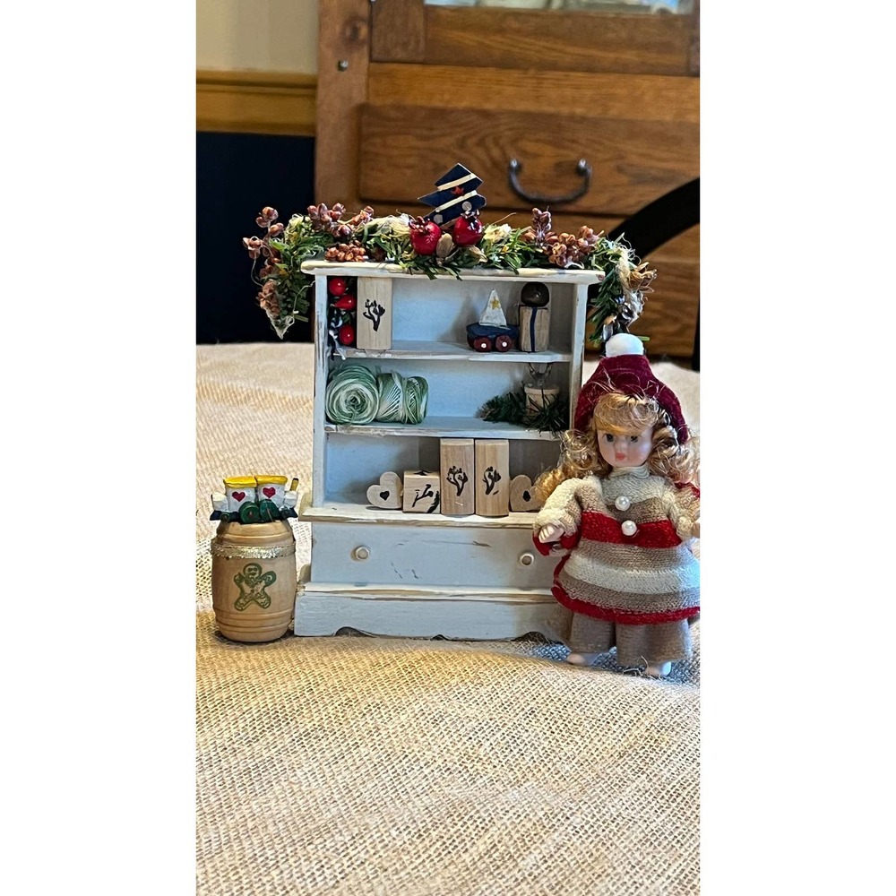 Holiday Dollhouse Miniatures Handcrafted Faux Furnishings Christmas Tree Decor